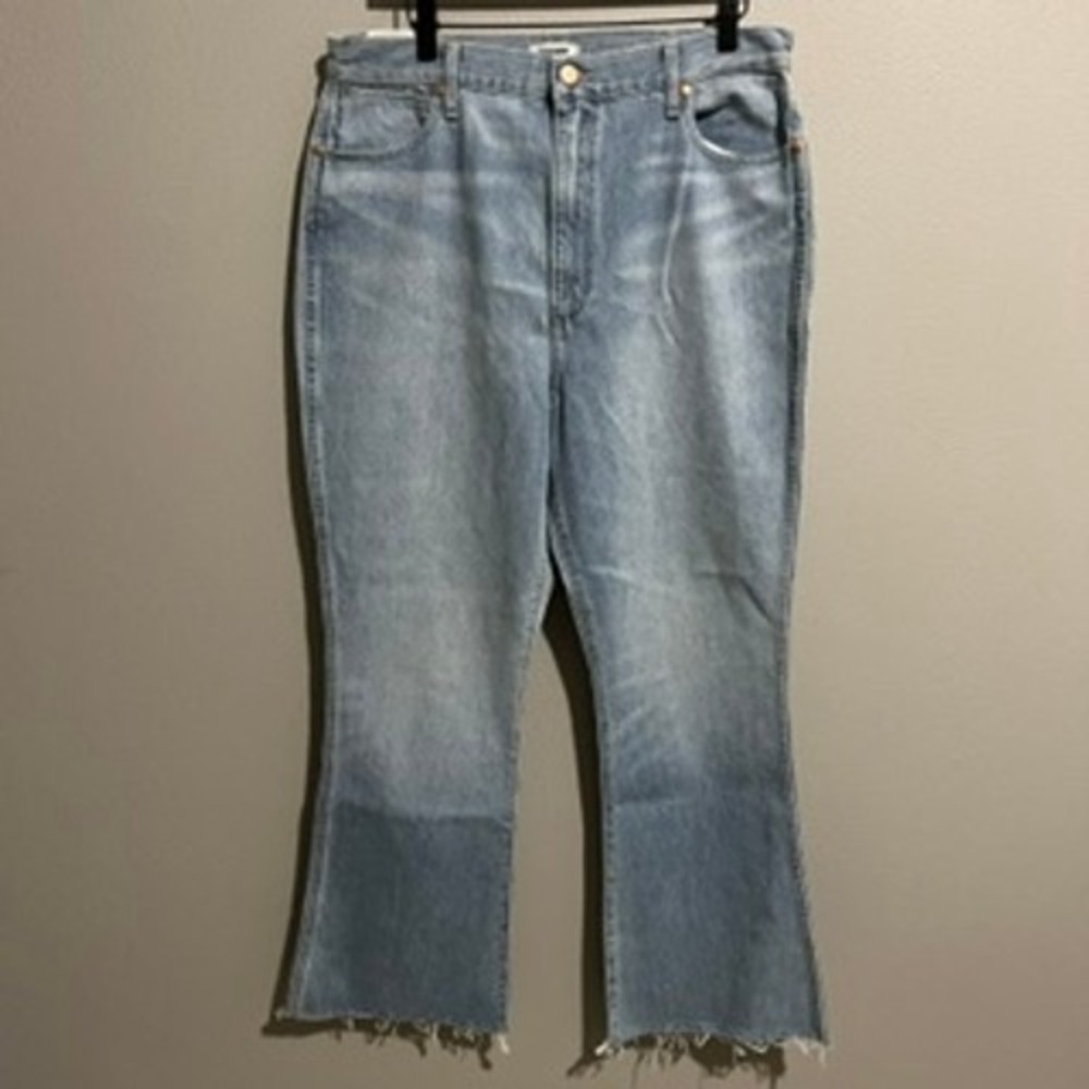 Wrangler Lovestruck High Rise Flare Jeans Light Wash Raw Hem 32/32 WROCK 672 - Picture 2 of 16
